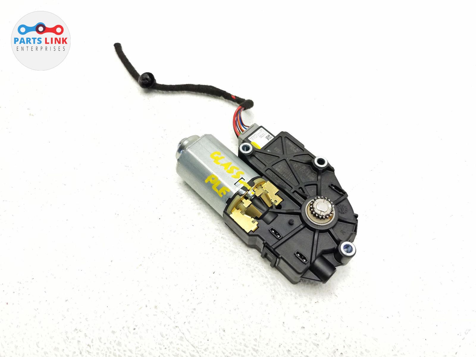 2017-20 MASERATI LEVANTE SUNROOF MOON GLASS MOTOR OPEN SLIDE GEAR HARNESS M161