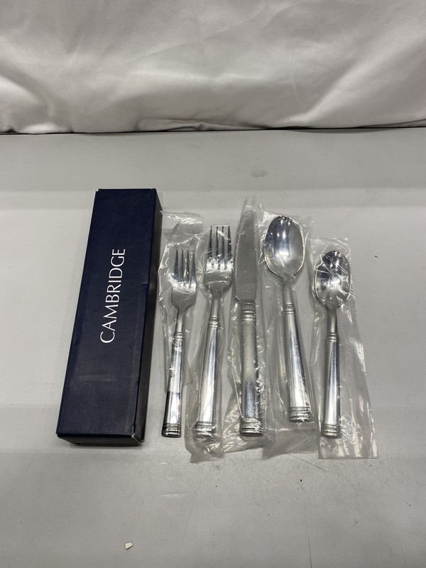 Cambridge Stainless Steel Silver 5 Piece Place Setting Tuscany