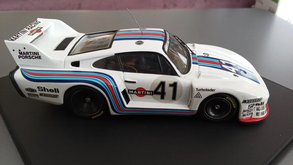 TROFEU(Portugal): PORSCHE 935/77 - 24hrs du Mans 1977 - 1/43 avec boîte vitrine. - Photo 3/4