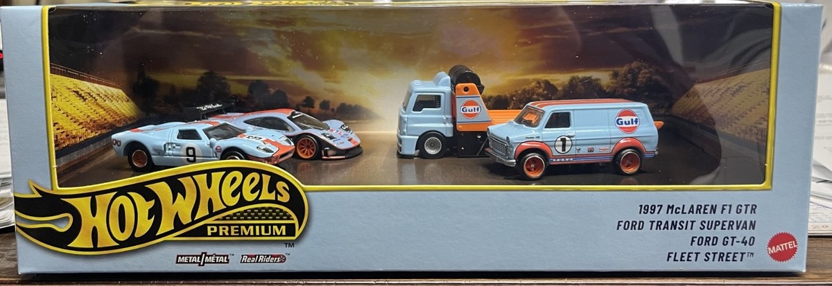 2026 Hot Wheels Premium Diorama GULF Box Set McLAREN F1 GTR Ford