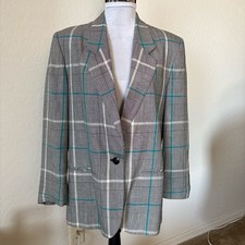 Vintage Pendleton Women  s Blue And Gray Plaid Rayon Shoulder Pads Blazer. 14