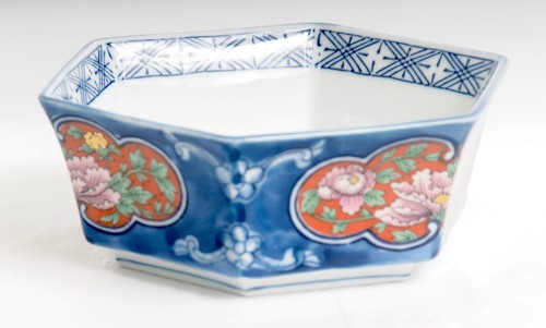 Asian Cobalt Blue Exterior Rice Bowl Pink Lotus Flowers Hexagon White Interior - Picture 2 of 5