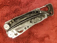 Leatherman Skeletool CX Multi-Tool Pliers Knife scuffs