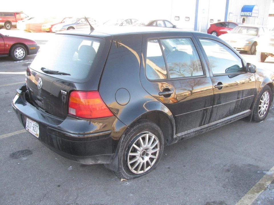 Used Fuel Pump fits: 2005 Volkswagen Golf Pump Only 1.9L turbo diesel injection - Image 2 of 4
