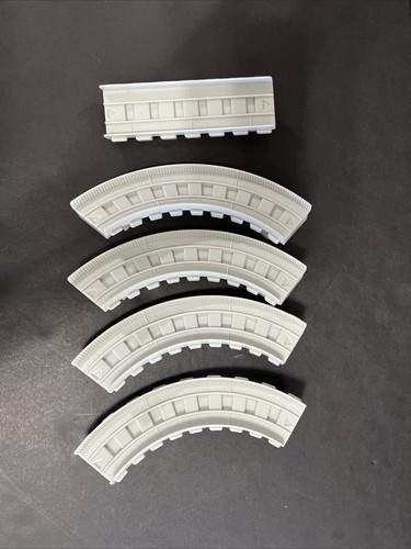 Thomas & Friends Mega Bloks Railway Cranky Salty Train Railroad Bridge Pieces - Picture 2 of 13