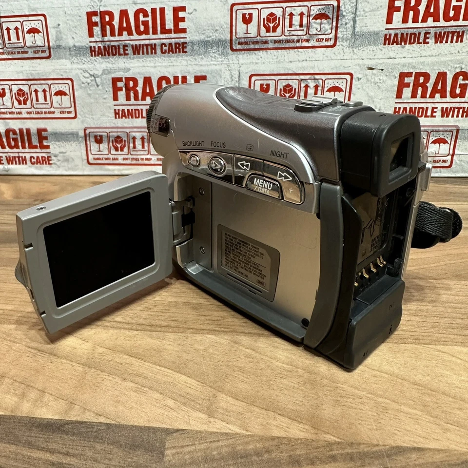 JVC GR-D240EK Camcorder Vintage Prop - Image 2 of 4