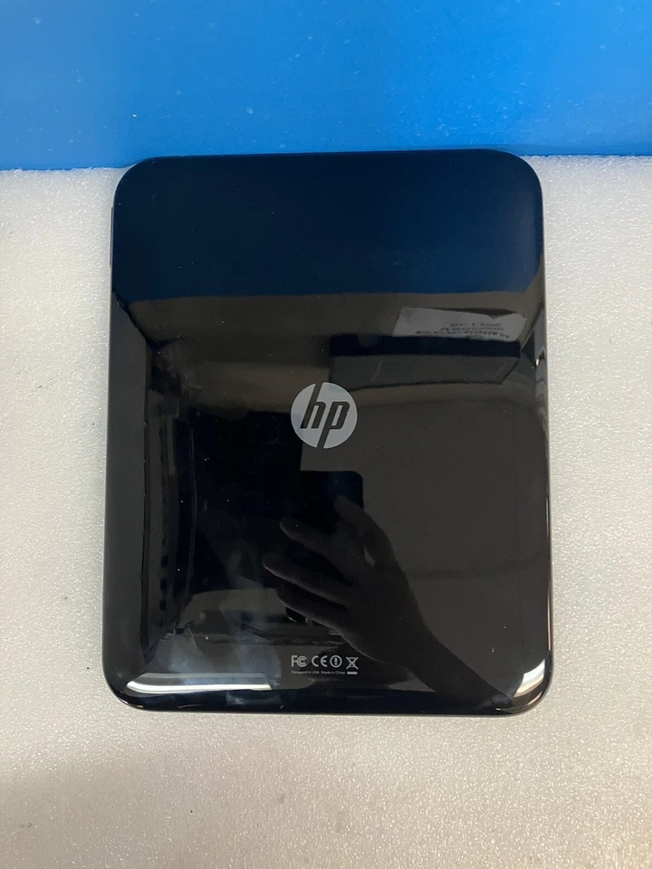 ~ HP Touchpad FB359UA 32GB, Wi-Fi, 9.7in Black ( Can't Power On, As Is ) - Image 2 of 4