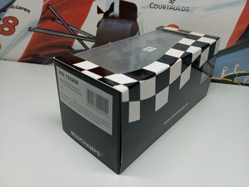 MINICHAMPS - MERCEDES-BENZ SLS AMG GT3 45 YEARS EDT. 1:43 SCALE MODEL 410 133200 - Image 4 of 4