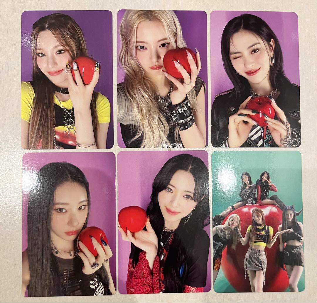 ITZY JAPAN 1st ALBUM RINGO Limited Official Photo card