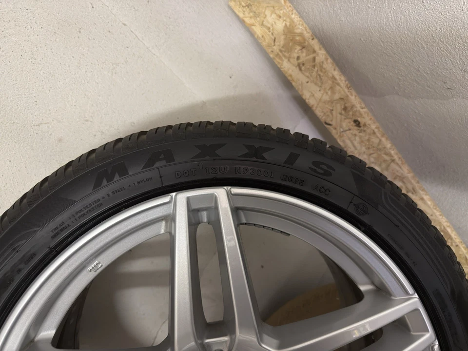 18 Zoll Felgen + reifen ( Allwetter reifen ) Sport - Bild 2 von 4