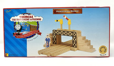 1996 Learning Curve/Britt Allcroft Thomas The Tank Friends Pedestrian Bridge