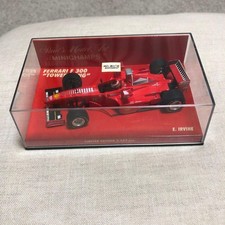 Minichamps 1/43 Eddie Irvine F1 Ferrari F300