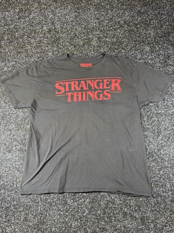 Stranger Things Netflix Official Merchandise Graphic T-Shirt, Size XL
