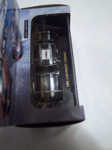 1/43 of 1969 Black Trans Am Pontiac Firebird by Road Champs in box - Picture 2 of 4