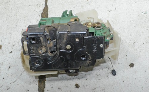 VW Passat 3BG Variant 2004 Tür Schloss Verriegelung vorne RECHTS #141173-E354