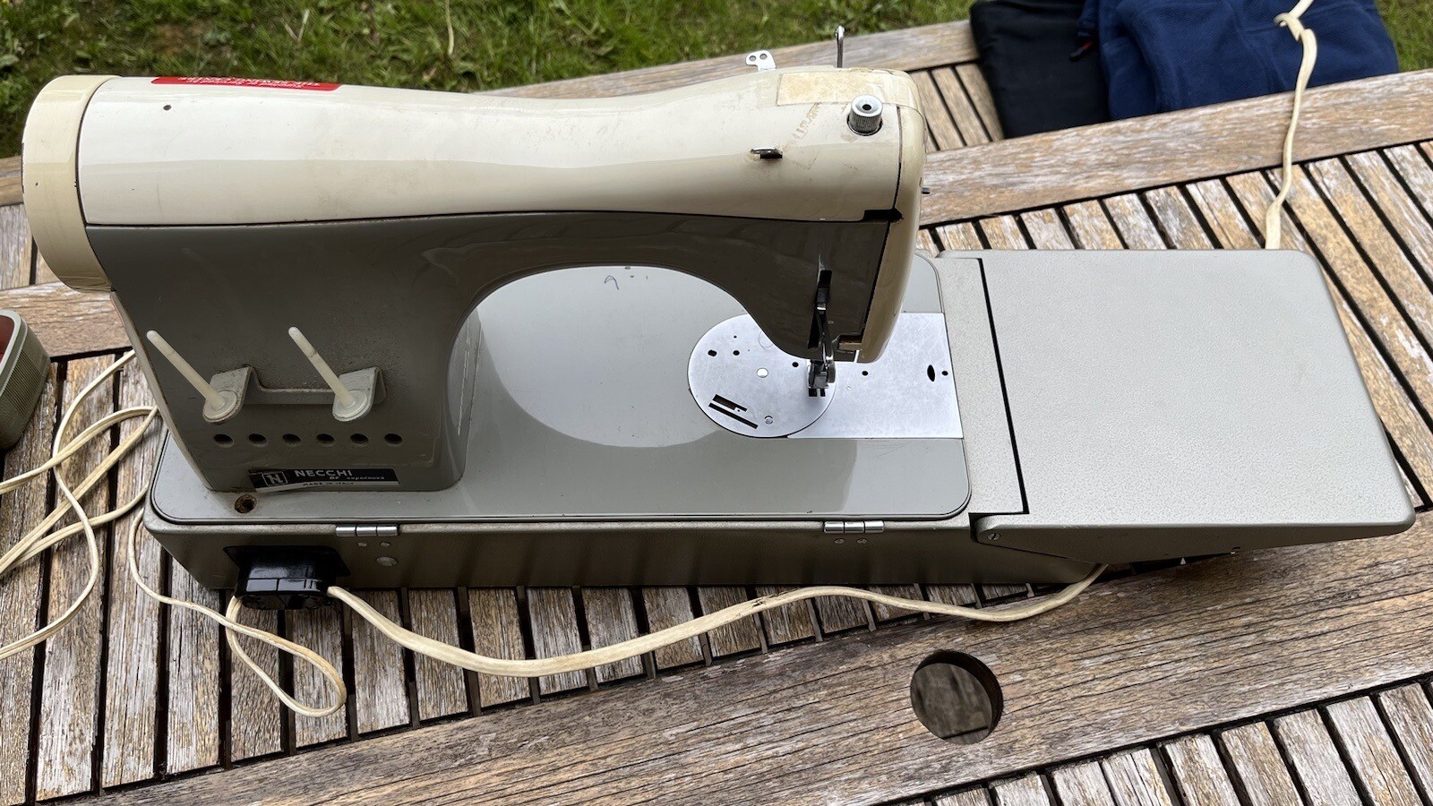 Vintage Necchi Supernova Ultra 2 Automatica Italy Sewing Machine w