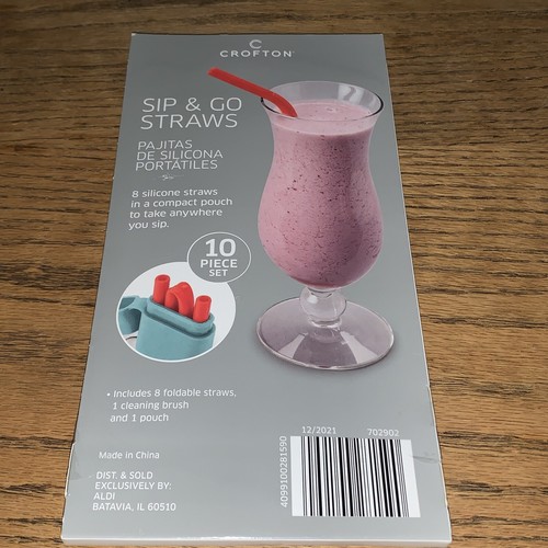Crofton Silicone Straws with Cleaning Brush and Storage Pouch 10 Piece Set New! - Picture 4 of 5