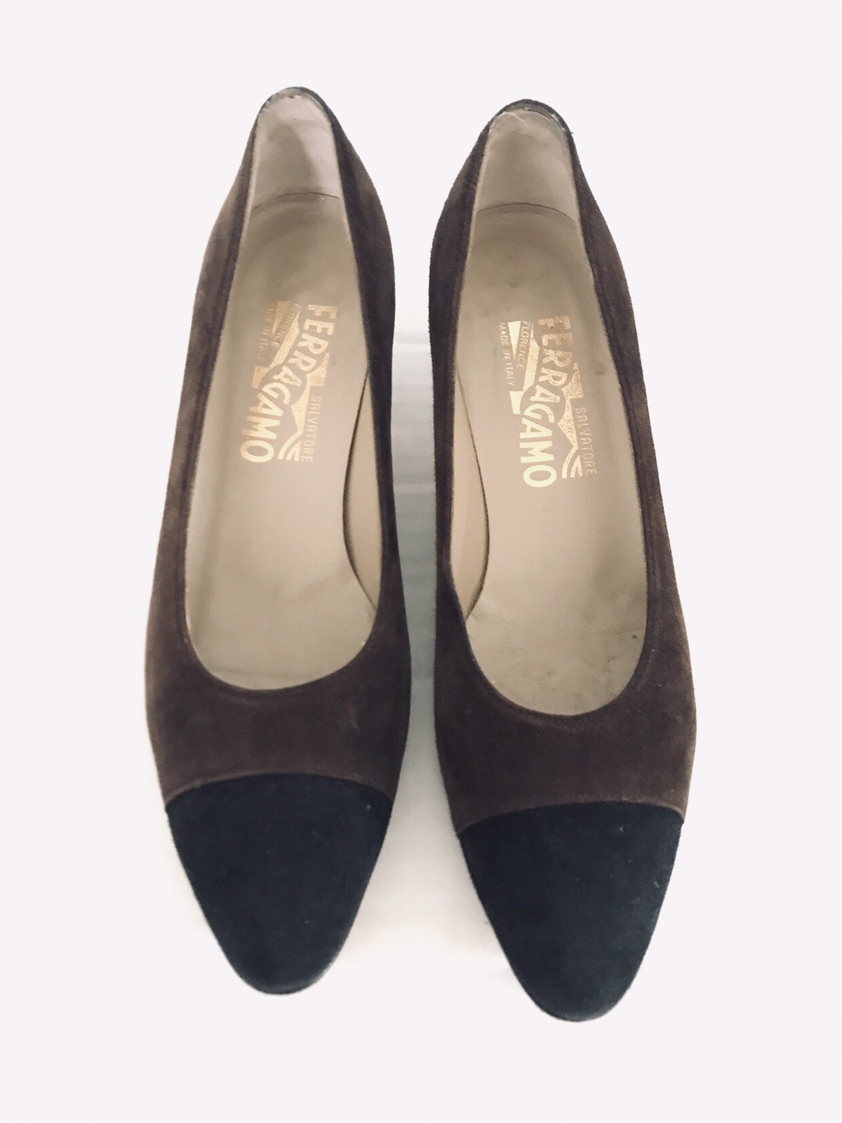Salvatore Ferragamo Womens Cap Toe Pump Size 7.5 AA AA AA Narrow Brown Suede Kitten 767929 Salvatore Ferragamo Womens Cap Toe Pump Size 7.5 AA AA AA Narrow Brown Suede Kitten 767929