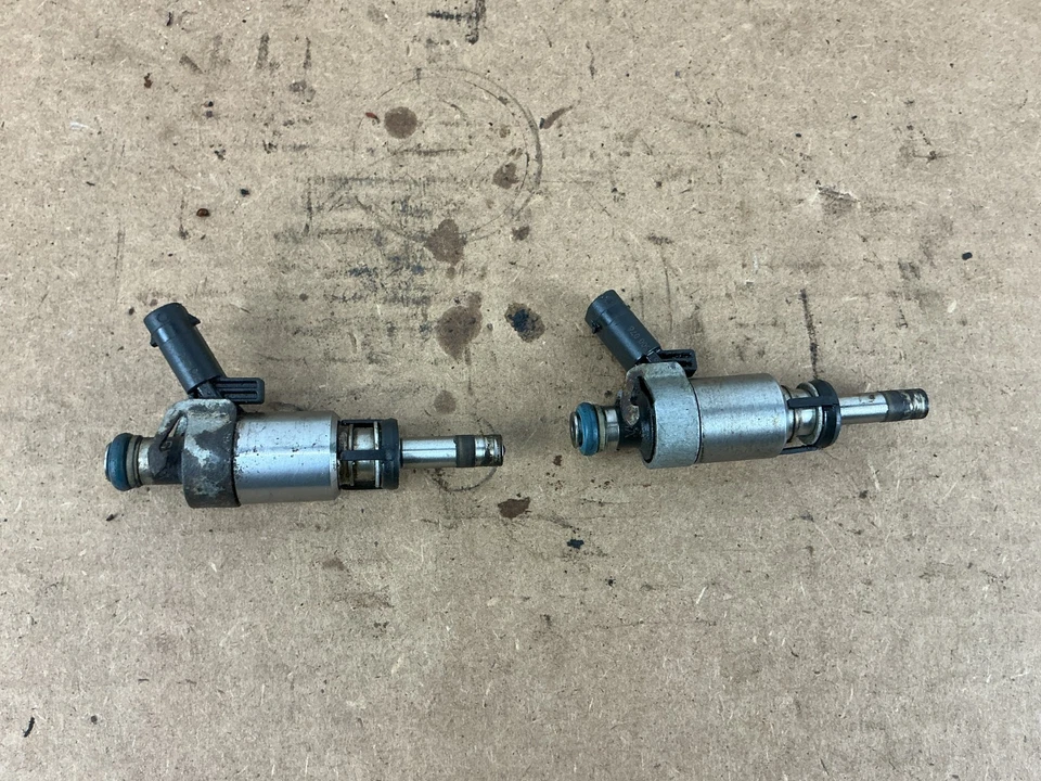 Audi A4 Premium 2.0 2008-2012 inyector de combustible 06L906036C OEM Foto 3 de 4