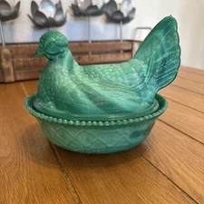 Vintage WestMoreland Green & White Slag Glass Hen on Nest, Collectors Piece