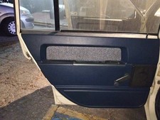 Porte arrière et accessoires Volvo 740