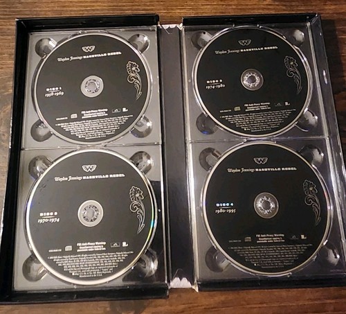 Waylon Jennings Nashville Rebel CD Box Set 4-Disc + Book, Like New - Picture 5 of 8