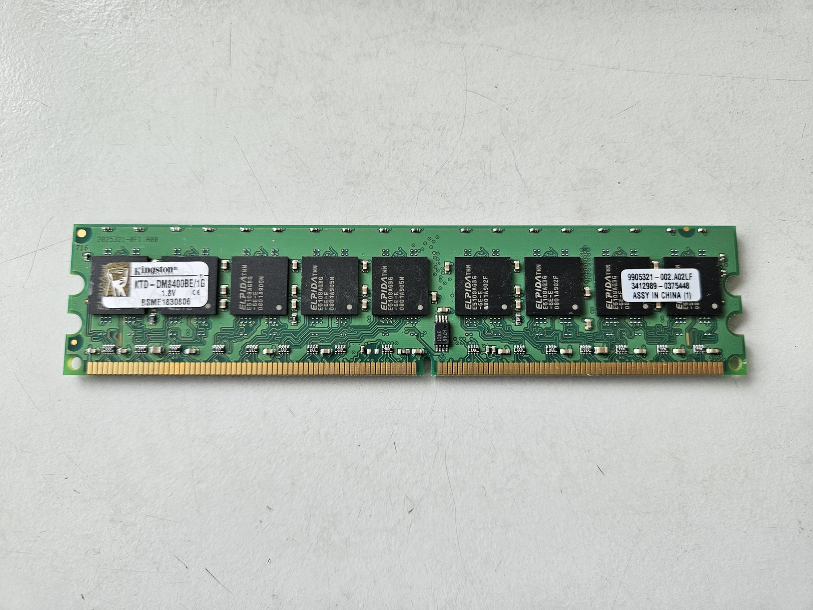 Kingston 1GB PC2-5300 DDR2-667MHz DIMM ( KTD-DM8400BE/1G 9905321-002.A02LF ) REF