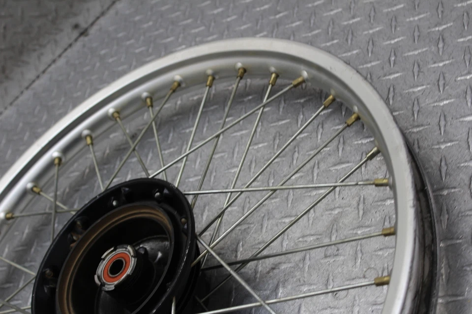 Honda XR200R 1999 llanta delantera Foto 4 de 4