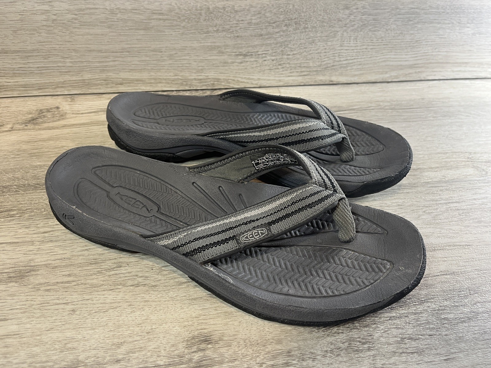 Sandali infradito Keen Kona infradito infradito slide acqua grigio nero donna taglia 10 5