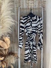 USED GUCCI ZEBRA PRINT SHIRT DRESS, SIZE 38 VERYGOOD