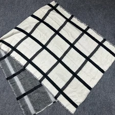 ZARA ACCESOIRES Women's Fringed Scarf Black-White Casual