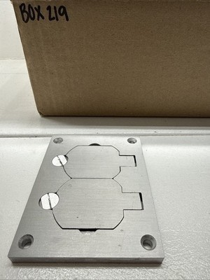 WIREMOLD WALKER LEGRAND 828R DUPLEX COVER PLATE OBX