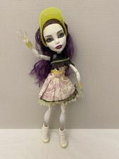 Monster High 2008 Spectra Vondergeist Ghoul Sports W/ Visor