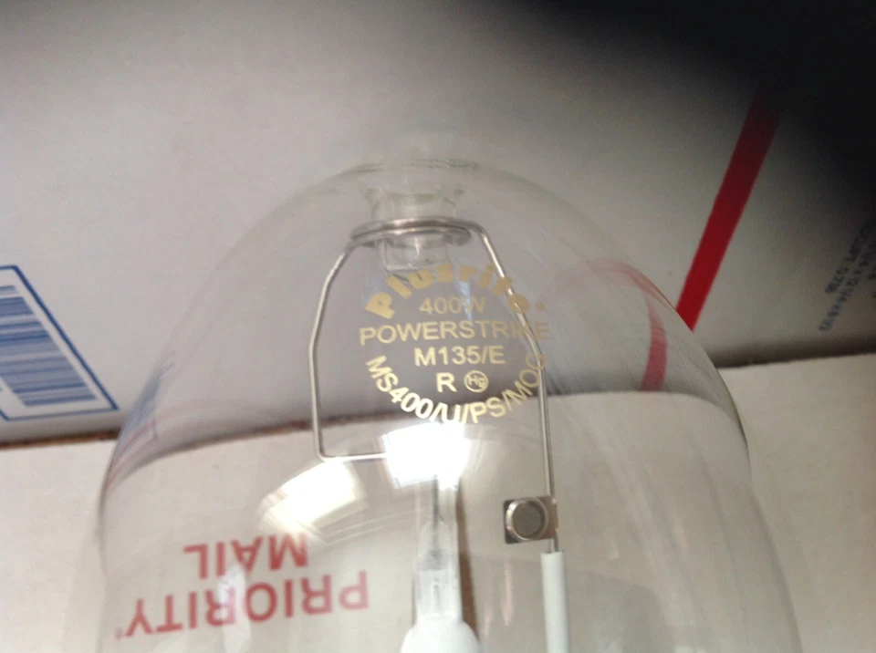 Plusrite 400W Clear ED37 Metal Halide Bulb - Image 4 of 4