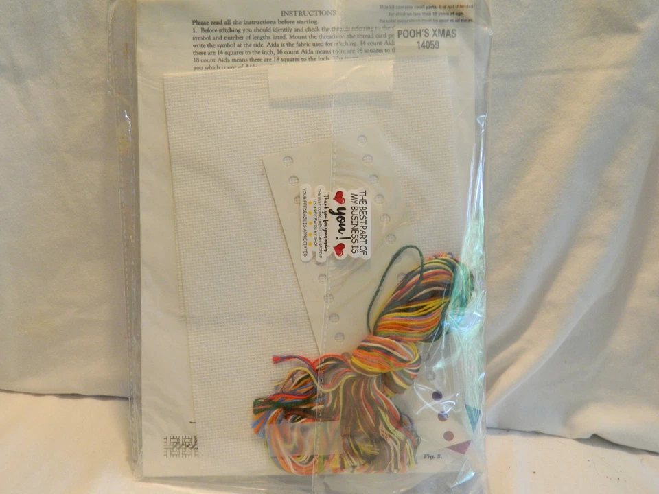 C-25 NUEVO CATÁLOGO DISNEY KIT PUNTO DE CRUZ CONTADO "NAVIDAD DE POOH" Foto 4 de 4