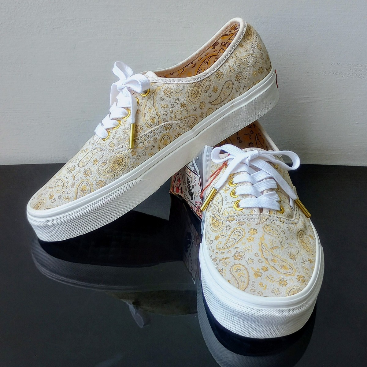 ☆人気【VANS】VANS X ANDERSON .PAAK AUTHENTIC☆ペイズリー柄 Vans Anderson .Paak x Authentic 'Sand Paisley' VN0A5KRDSAN