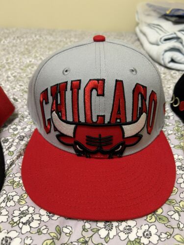 Limited Edition Chicago Bulls NBA Baseball 4 Caps Set - Picture 5 of 6