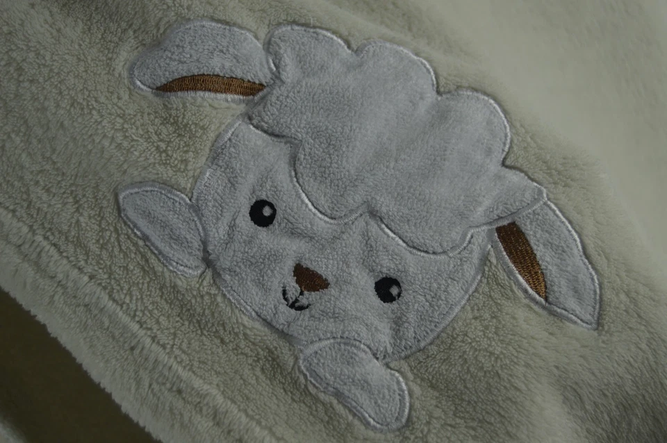 Manta bebé oveja cordero cordero crema blanco roto Lovey Bedtime Originals by Lambs & Ivy Foto 3 de 4