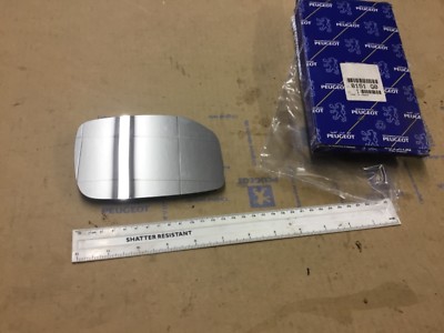 Peugeot 106 mk 1 2  Left nsf  britax  heated DOOR MIRROR GLASS gauche 8151q0