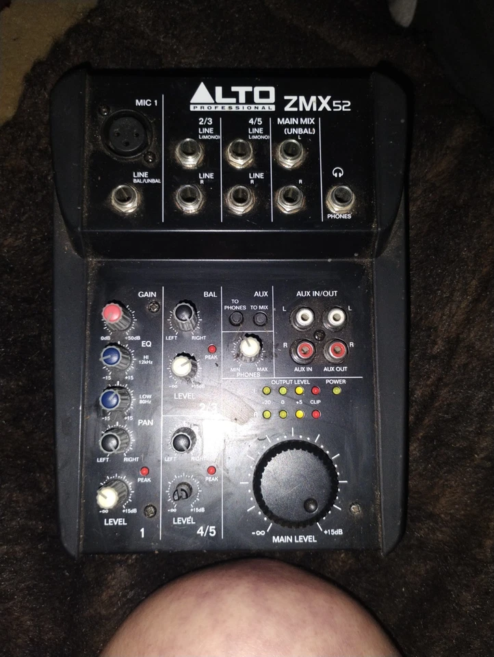 Alto Professional ZMX52 Compact Mixer 5-Channel - Image 2 of 2