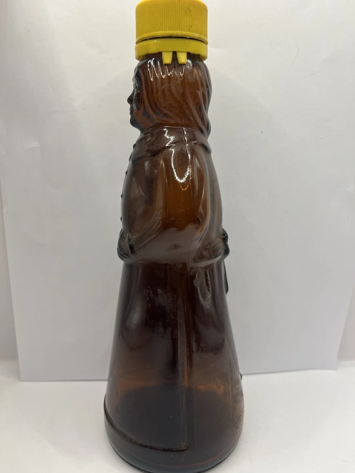 MRS. BUTTERWORTH'S 8.5" AMBER GLASS EMPTY SYRUP BOTTLE WITH PLASTIC YELLOW CAP - Image 2 of 4