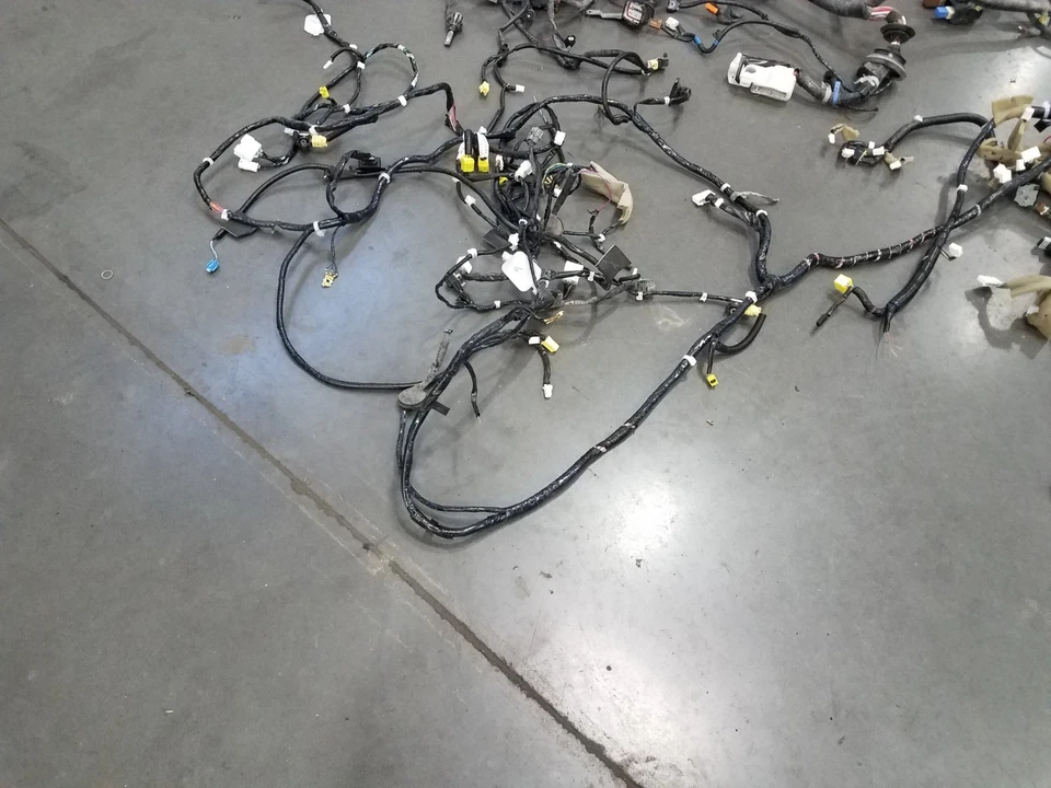 2014 Nissan Juke Nismo RS Chassis Wiring Harness #0361 V7 - Image 2 of 4