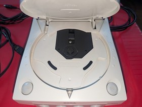 SEGA Dreamcast Console and Hook ups