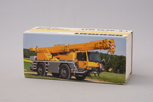 (A646) CONRAD 2105/0 LIEBHERR Mobilkran LTM 1030-2.1 H. N. KRANE 1:50