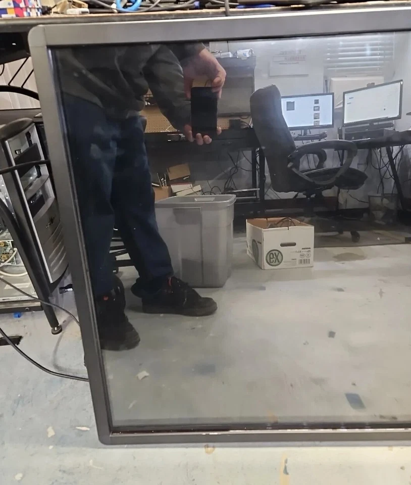 ELO 5551L ET5551L 55" 4K UHD Interactive Digital Signage Touch Screen - Image 4 of 4