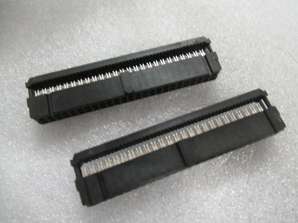 2 x 1-746285-0 50 Position Rectangular Receptacle Connector IDC GOLD 26-28 AWG  - Image 2 of 4