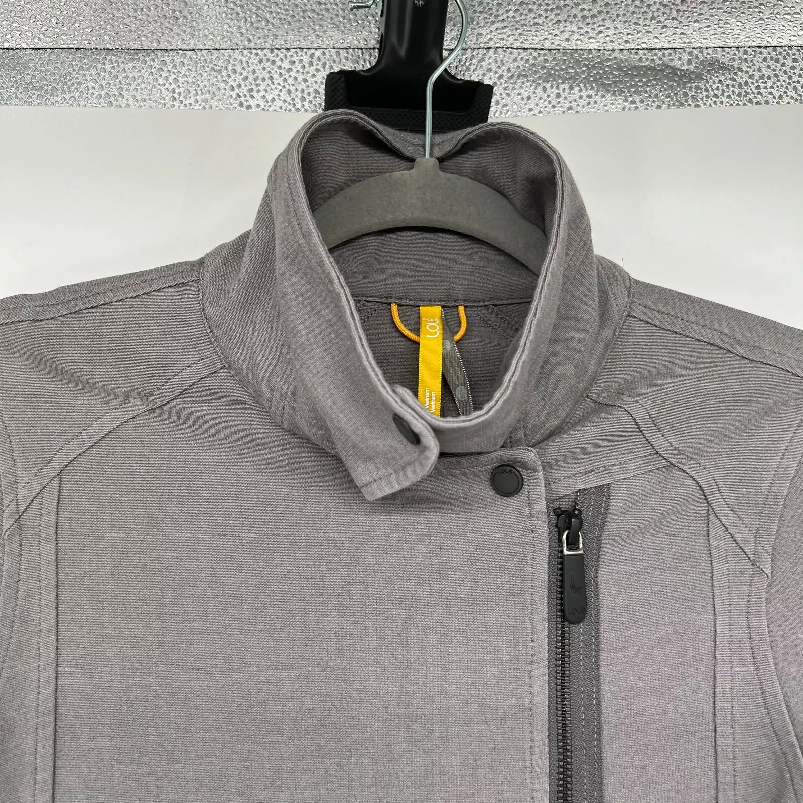 lole activewear eco friendly zipper pockets jacket