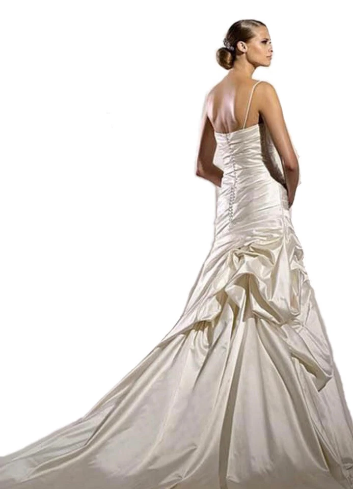 Vestido de novia PRONOVIAS Barcelona “Medina” Foto 2 de 4