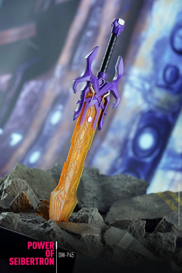Dr.Wu DW P-45 Power of Seibertron Sword Big Sword Weapon Upgrade Kit - Image 4 of 4