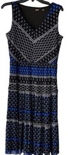 T Tahari Dress Womens Medium Sleeveless Black V Neck Midi White Print Stretch
